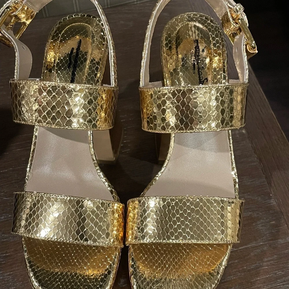 NWOB Michael KORS Collection Gold Blaire Snakeskin Platform Sanda…